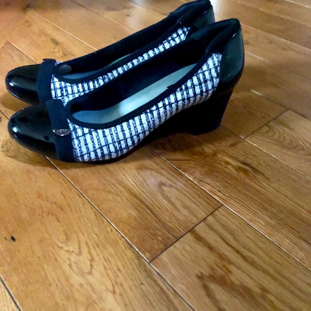 Women’s Shoes